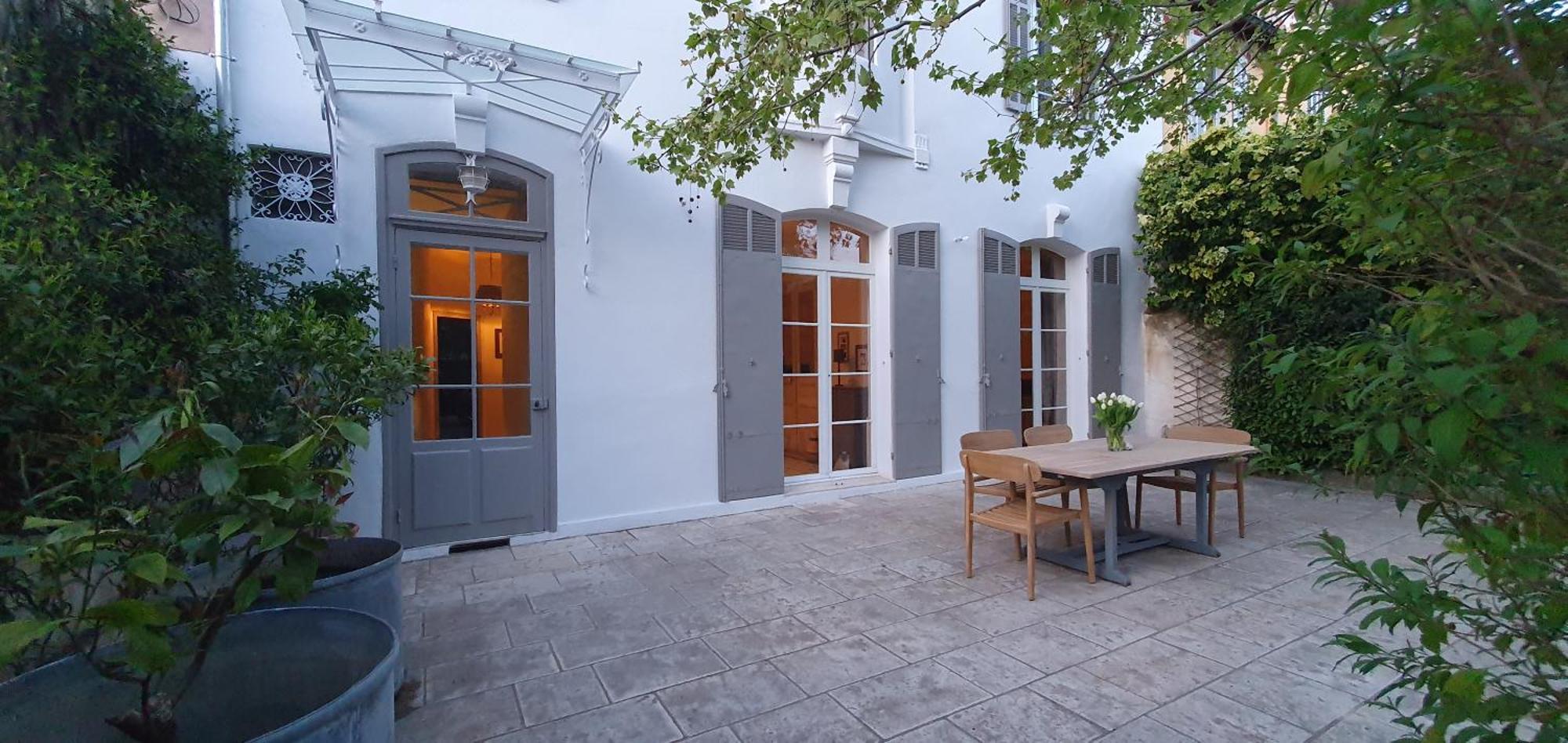 Maison D'Hotes La Bastide De Patou, Suite De 2 A 6 Personnes Марсель Экстерьер фото